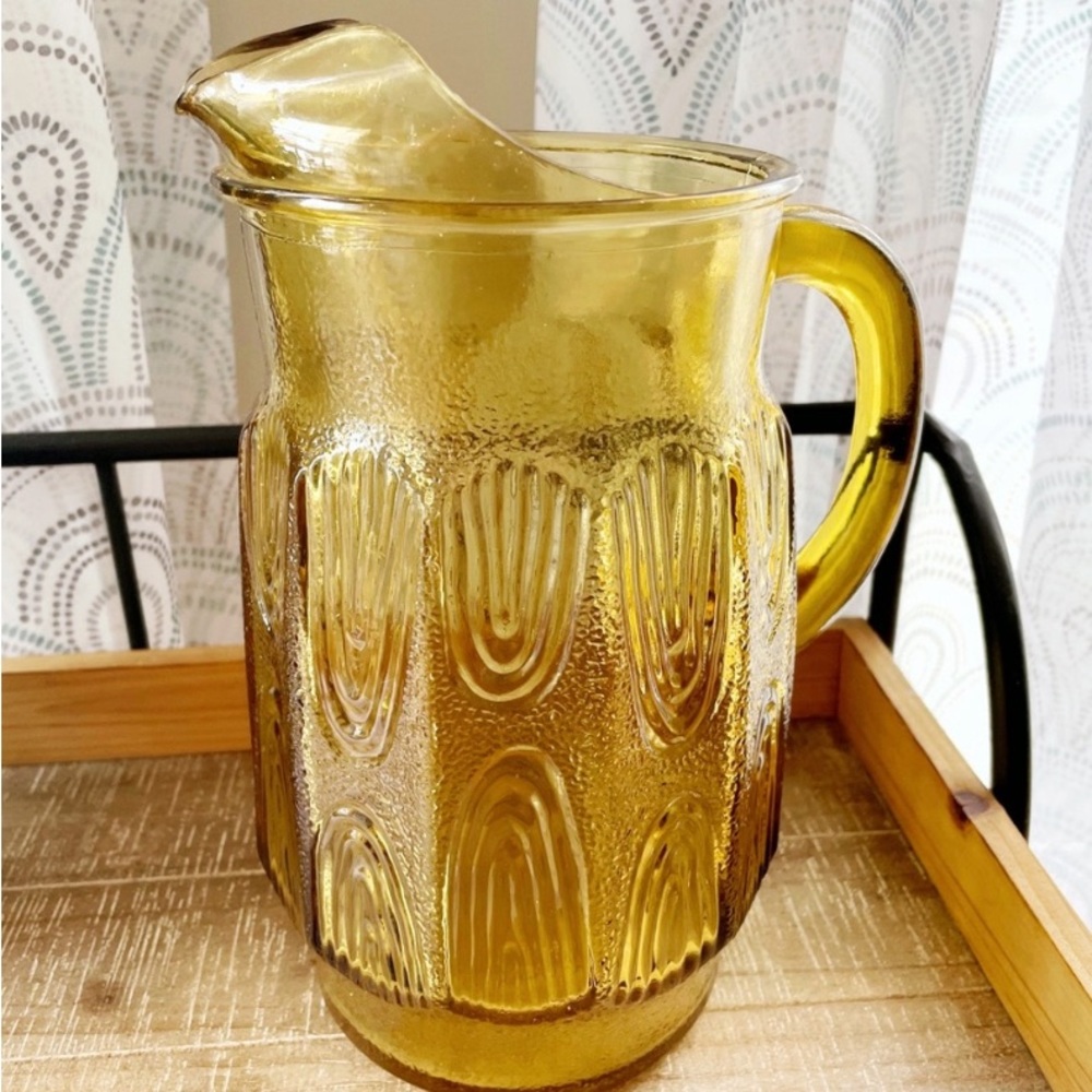 Vintage Achor Hocking Amber Glass Pitcher 74 oz